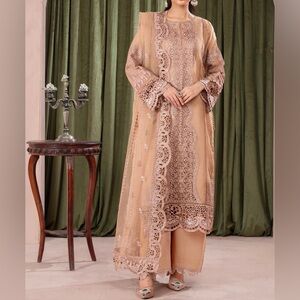 Embroidered Scallop Hem Peach Beige Salwar Kameez Set